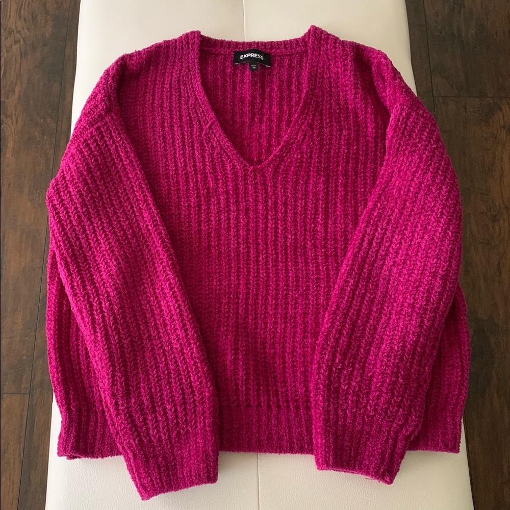 MAGENTA EXPRESS V NECK SWEATER